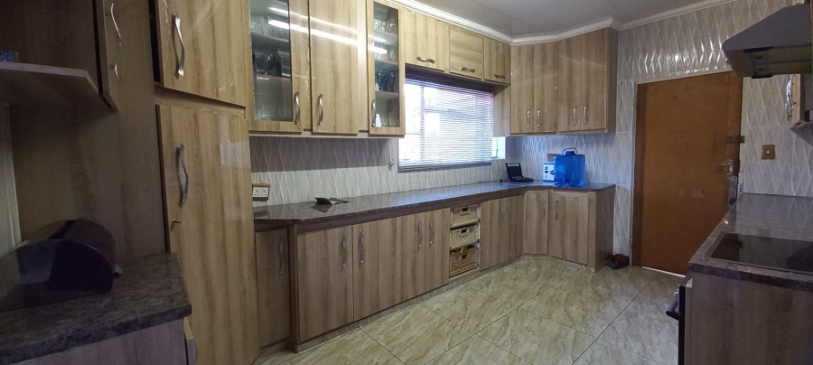 4 Bedroom Property for Sale in Elandia North West